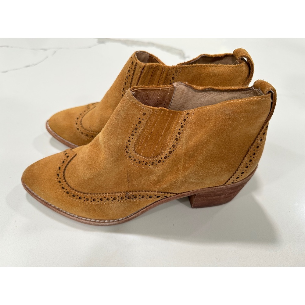 Madewell Tan Suede Wingtip Brogue Ankle Boots Pointed Toe Western Booties Size 7